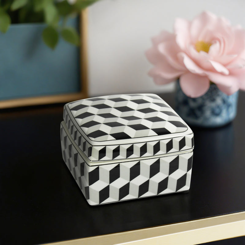 BLACK/WHITE SQUARE CERAMIC BOX