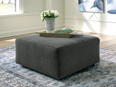 Edenfield Oversized Accent Ottoman 2900308