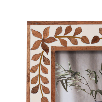 4x6 Wood Inlay Vine Photo Frame, Natural