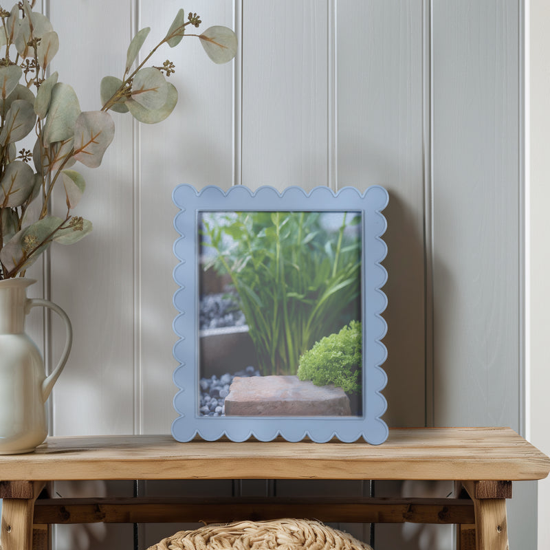 8x10 Scallop Edge Photo Frame, Blue