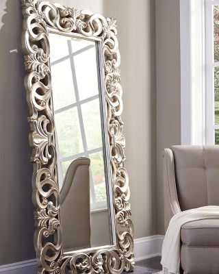 Lucia Floor Mirror(A8010123)