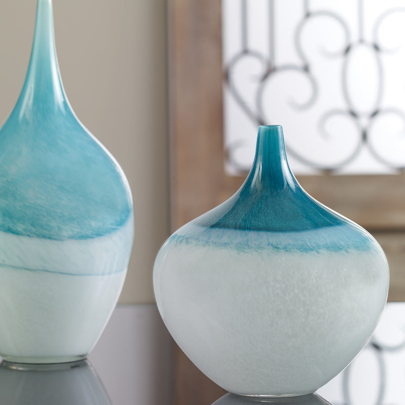 Carla Vases, S/2