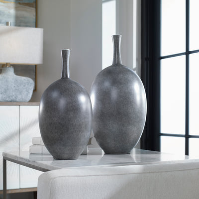 Riordan Vases, S/2