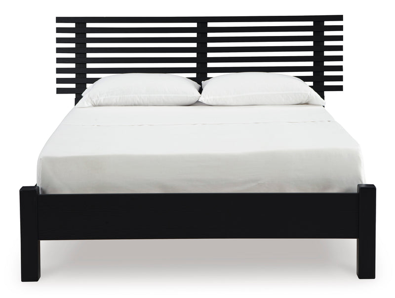 Danziar Queen Panel Bed