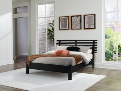 Danziar -Queen Slat Panel Bed