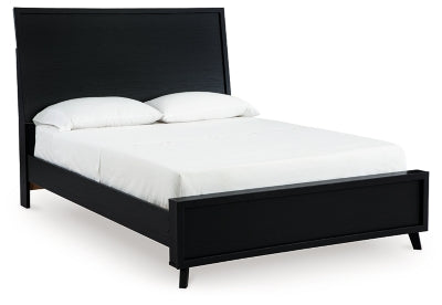 Danziar- Queen Panel Bed