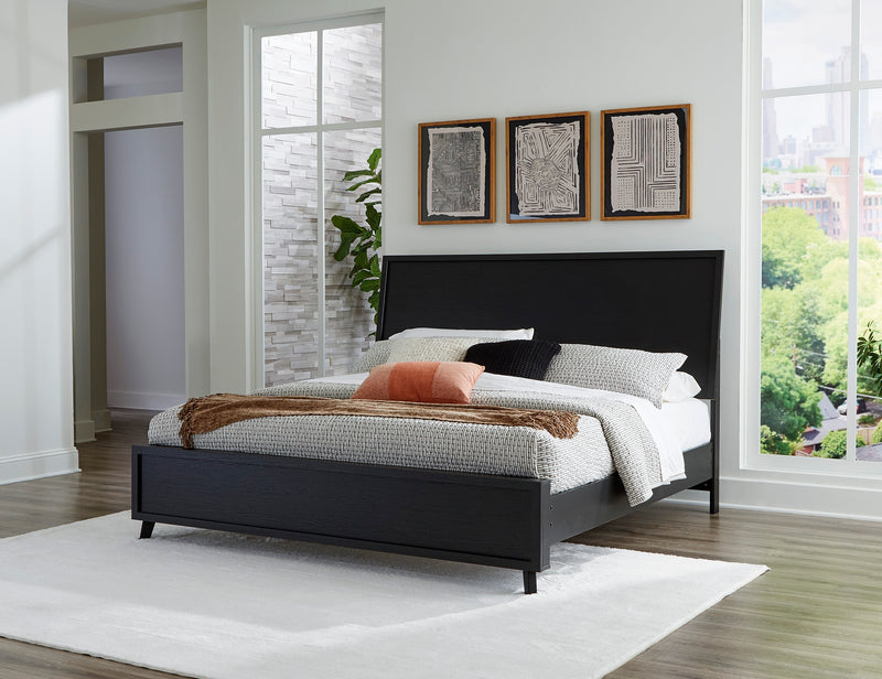 Danziar Queen Slat Panel Bed