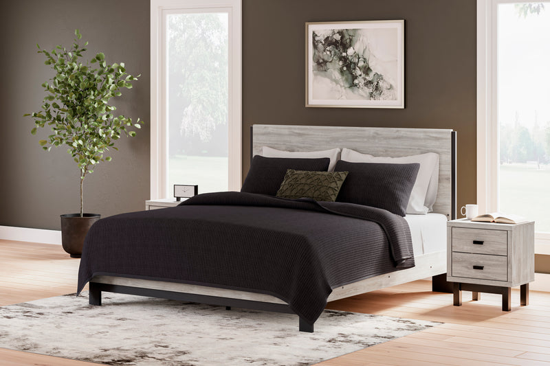 Vessalli King Panel Bed with Extensions