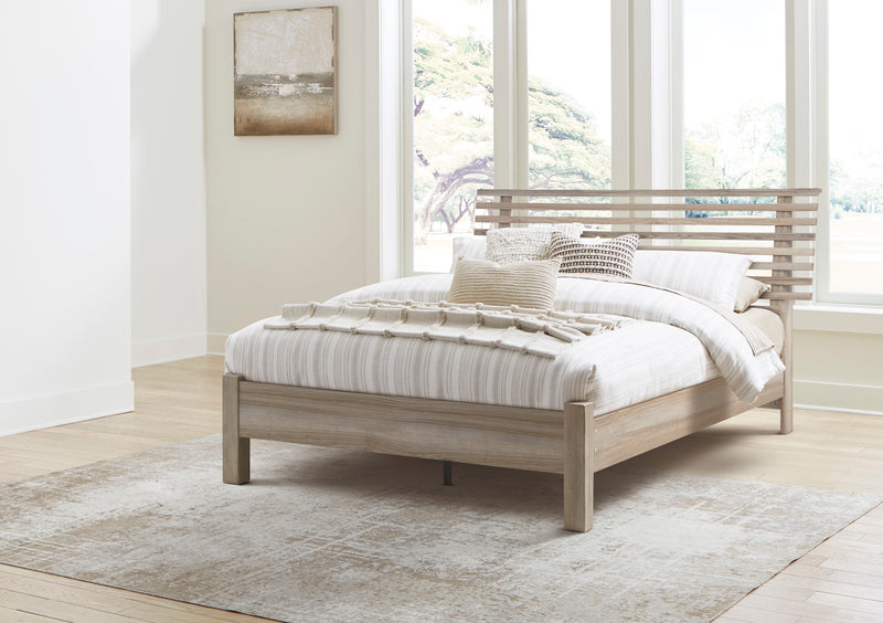 Hasbrick Queen Panel Bed