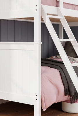 Nextonfort Twin over Twin Bunk Bed0