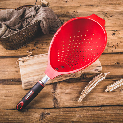 Betty Crocker Plastic Colander (40X18X8.5CM) Red