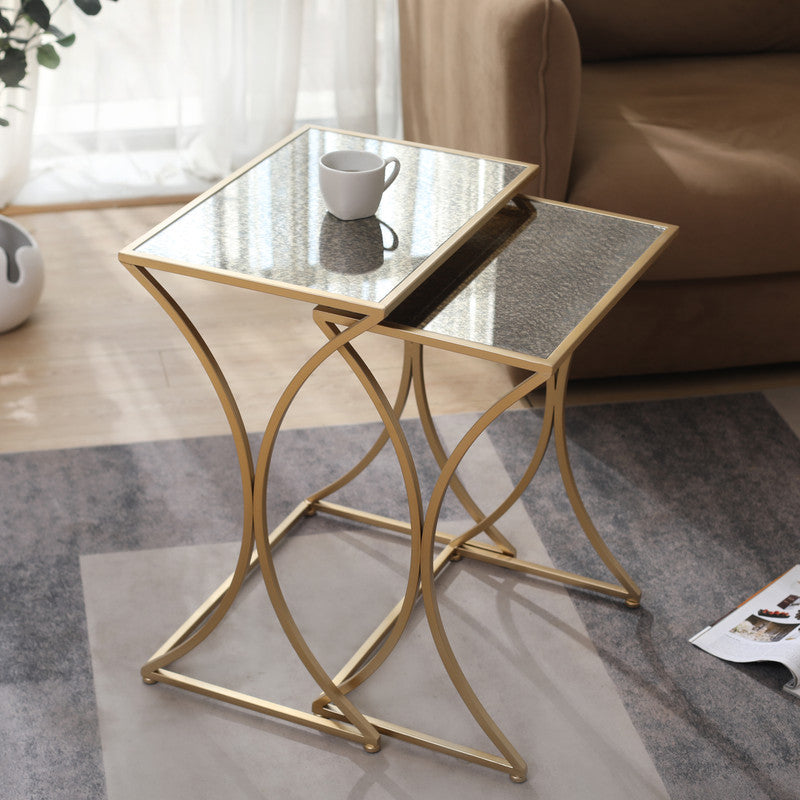 NESTING TABLE GOLD