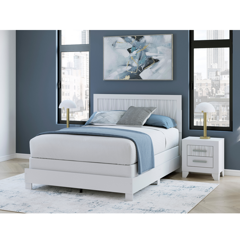 Druchalla Queen Panel Bed