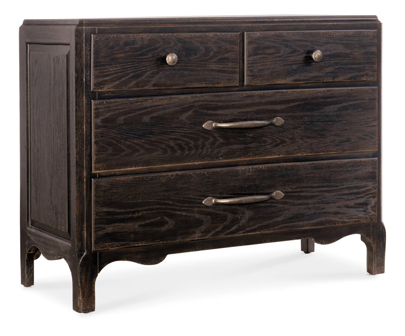 Americana Bachelor Chest