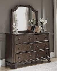 Adinton Dresser