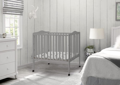 Portable Folding Crib with Mattress (6604686262368)